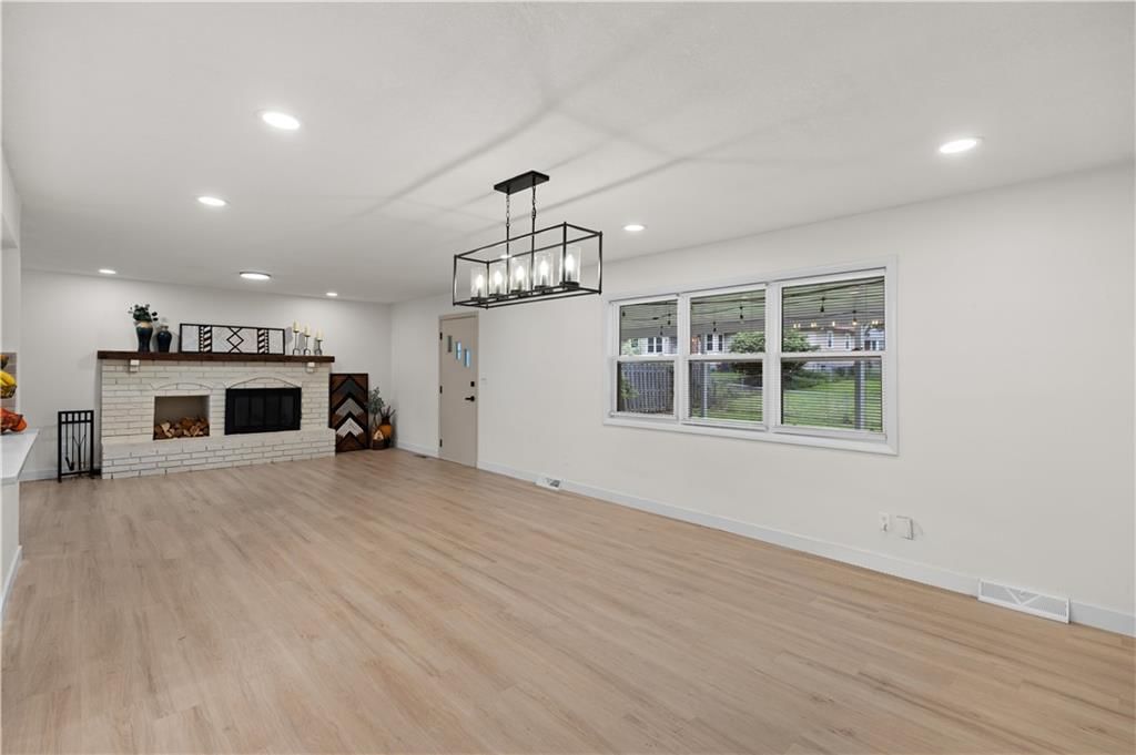 2914 N 79th Terrace — photo 5