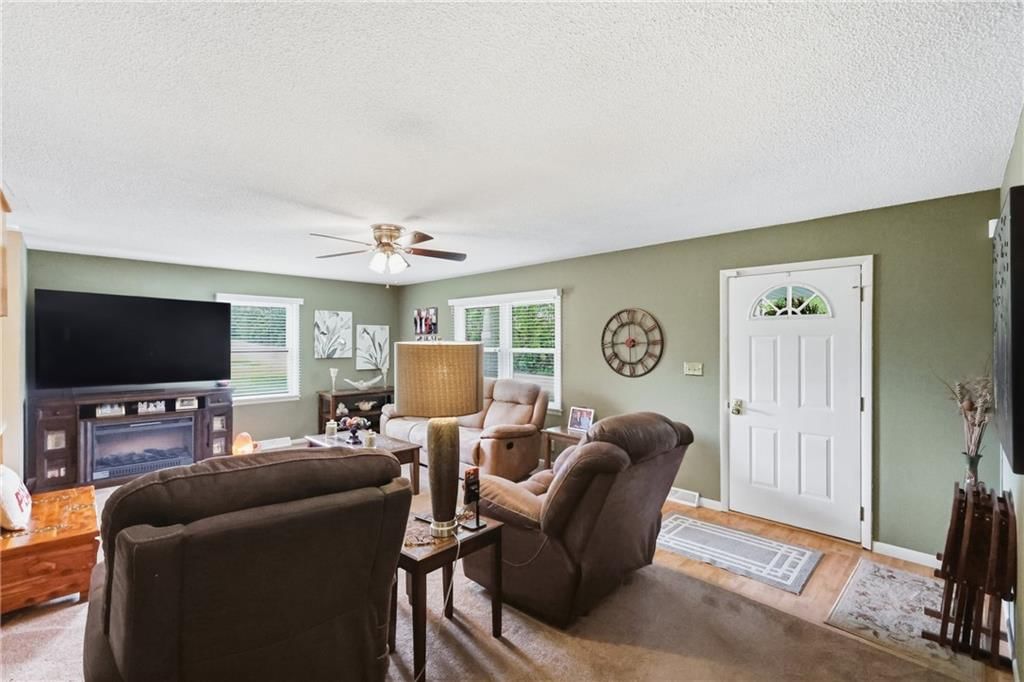 9404 NE Cookingham Drive — photo 7