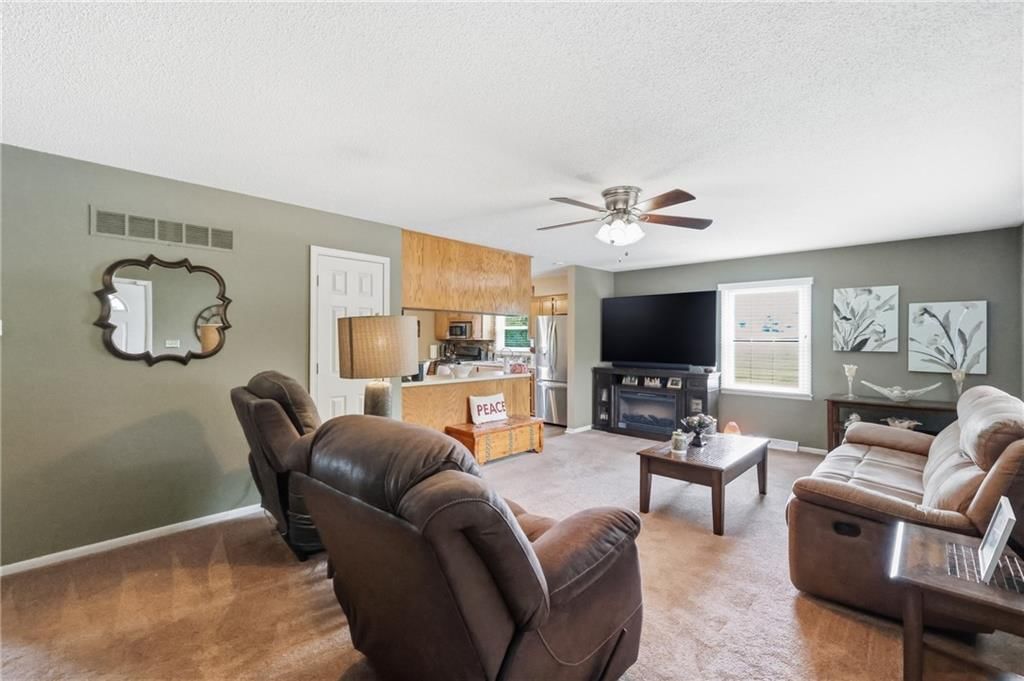 9404 NE Cookingham Drive — photo 9