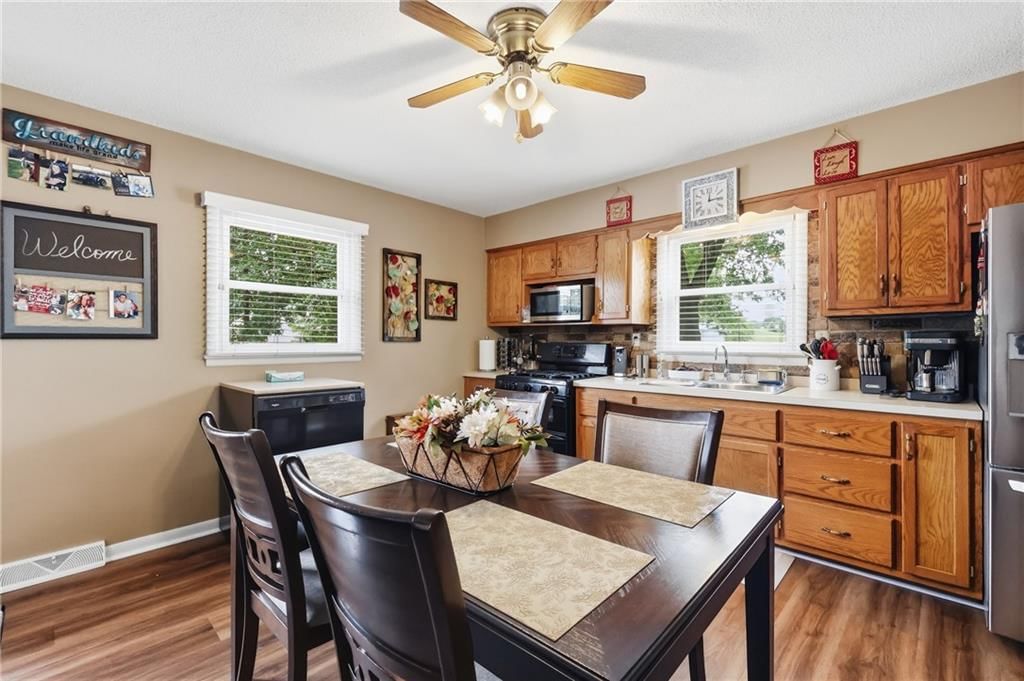 9404 NE Cookingham Drive — photo 13