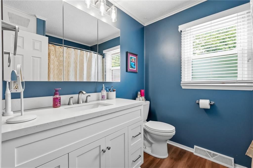 9404 NE Cookingham Drive — photo 24