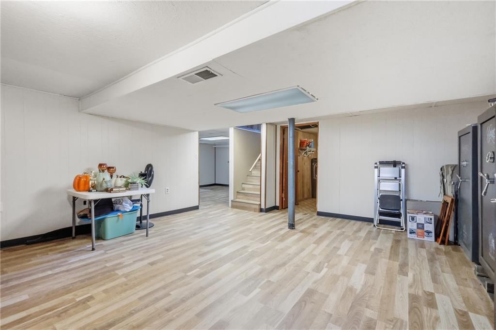 9404 NE Cookingham Drive — photo 27