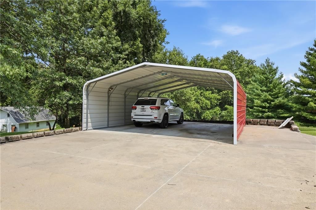 9404 NE Cookingham Drive — photo 33