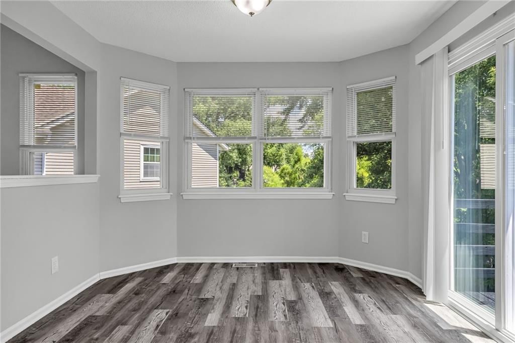 405 SE Onyx Circle — photo 9