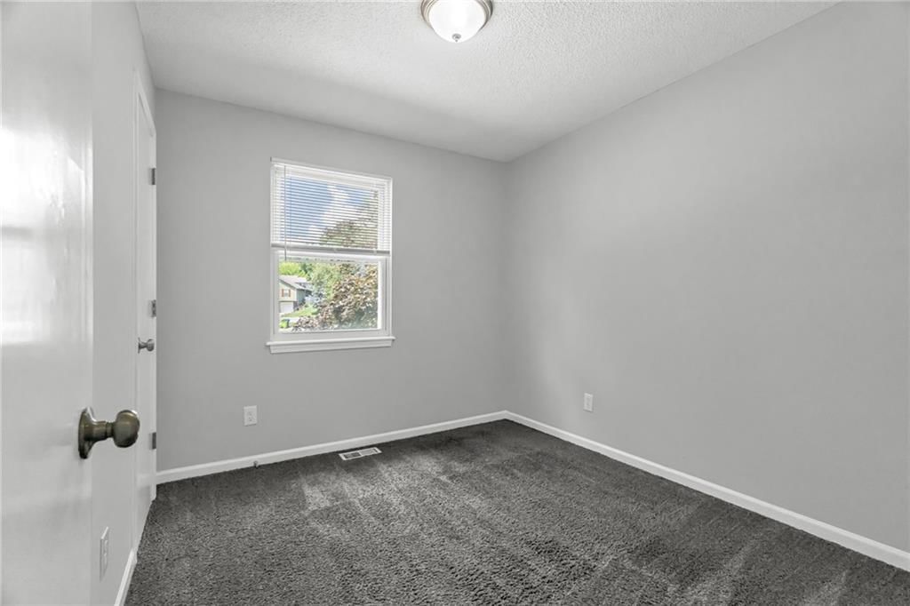 405 SE Onyx Circle — photo 15