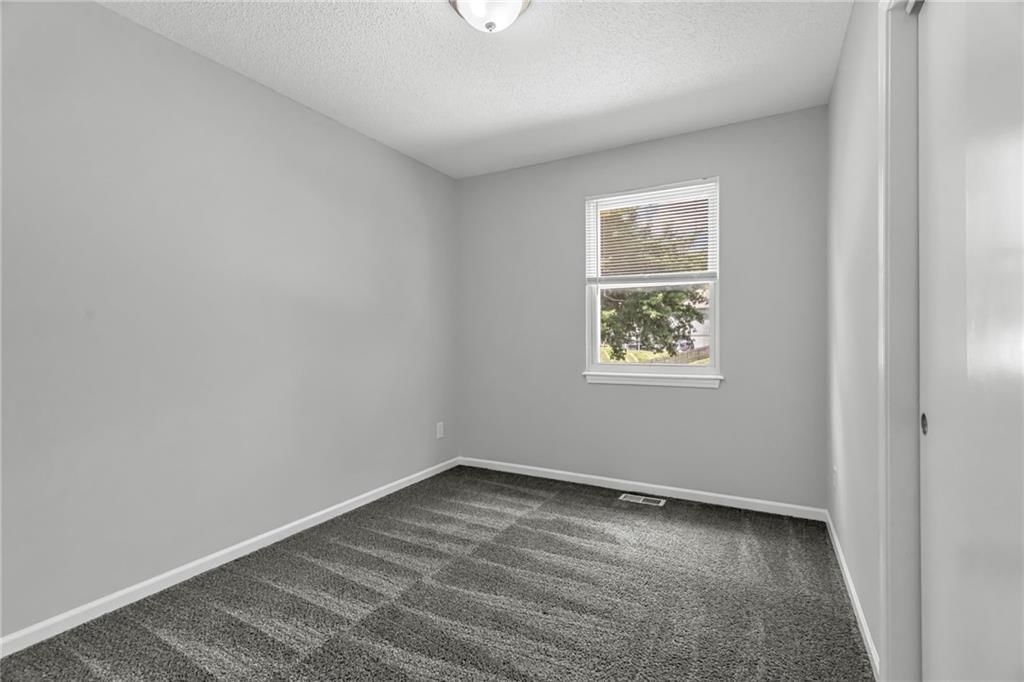 405 SE Onyx Circle — photo 17