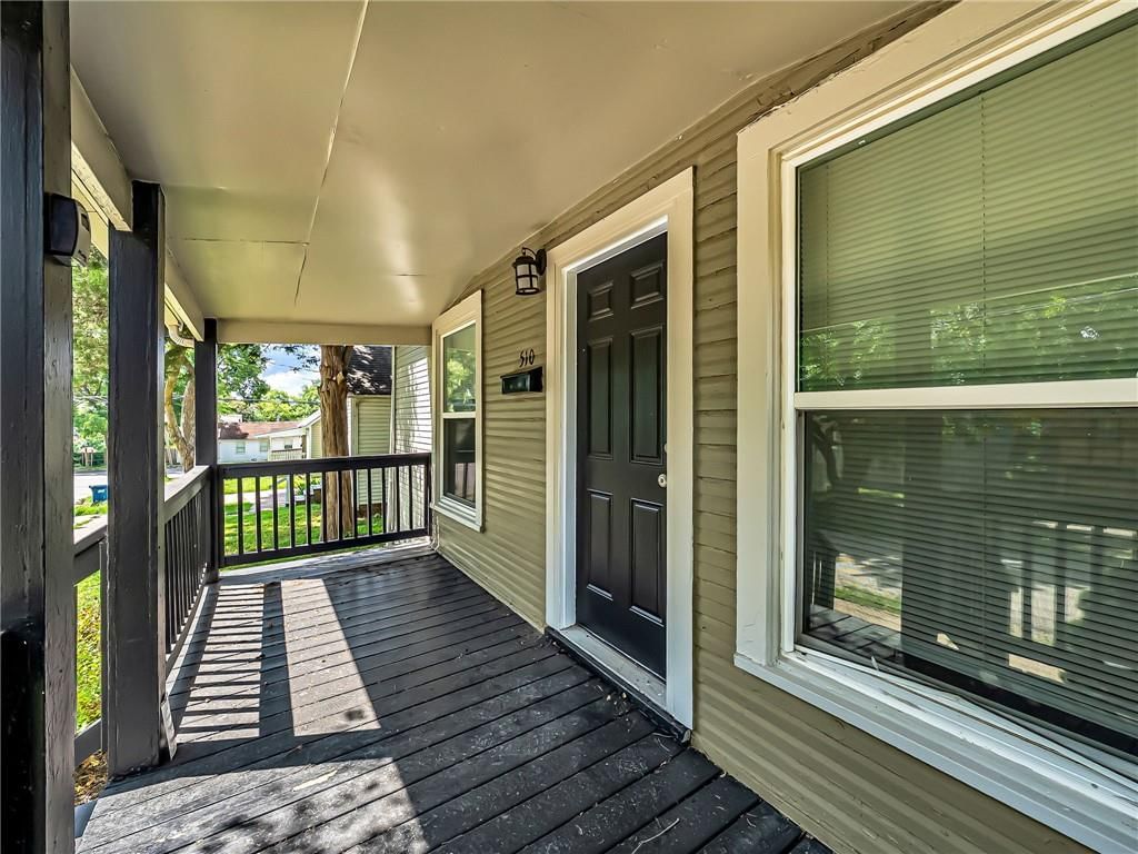 510 N Grover Street — photo 4