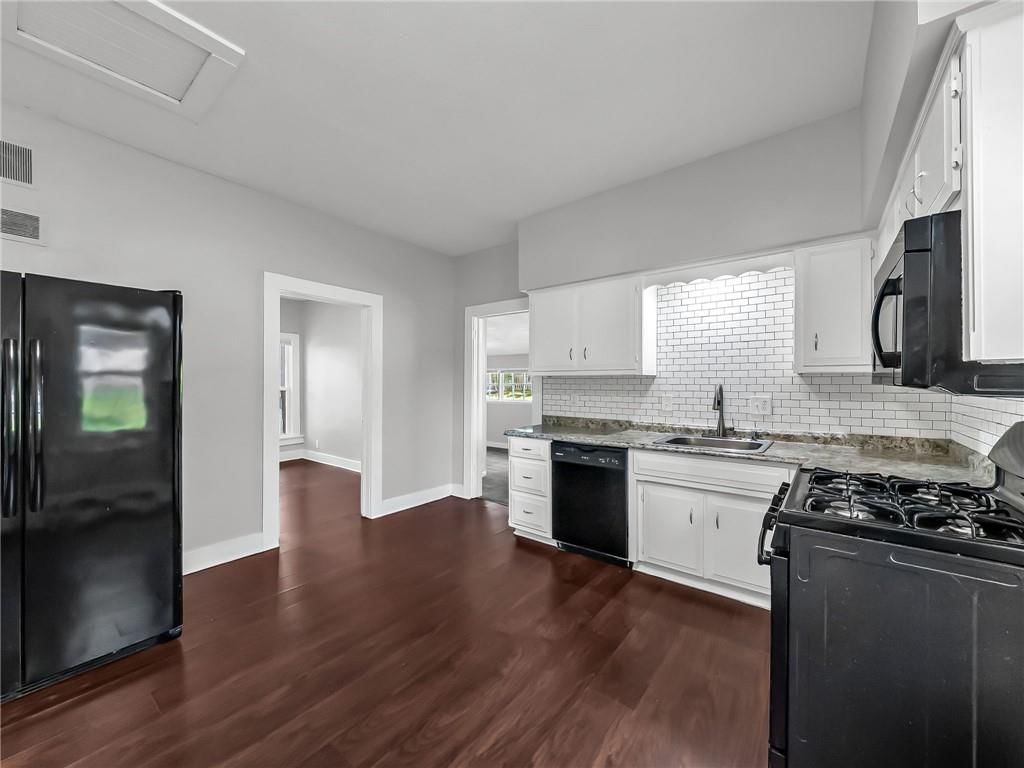 510 N Grover Street — photo 9