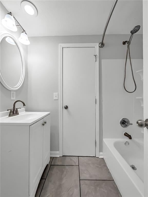 510 N Grover Street — photo 14