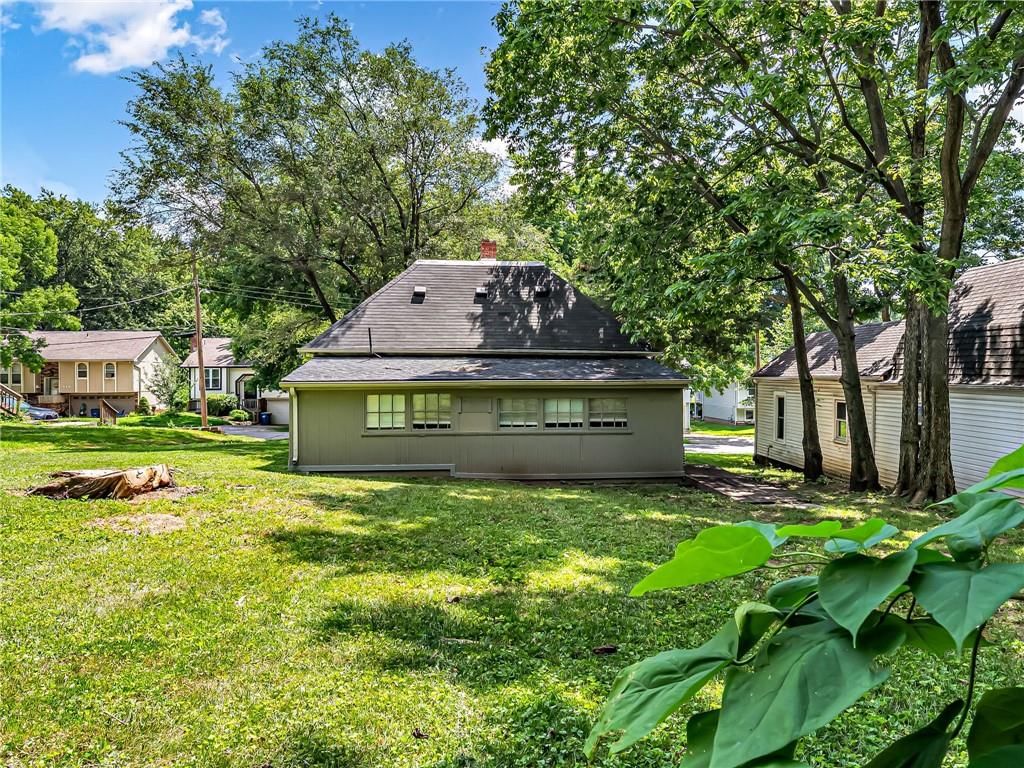 510 N Grover Street — photo 16