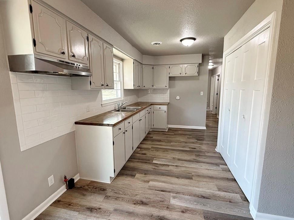 416 N Prewitt Street — photo 9