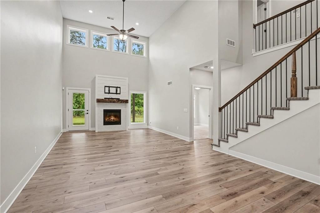 206 Walker Street — photo 6
