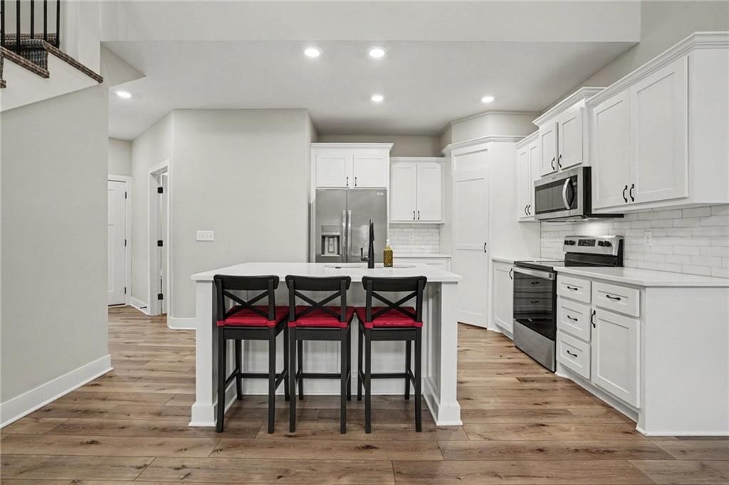 206 Walker Street — photo 10