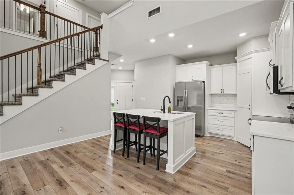 206 Walker Street — photo 11