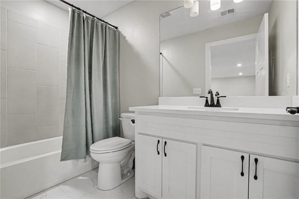 206 Walker Street — photo 17