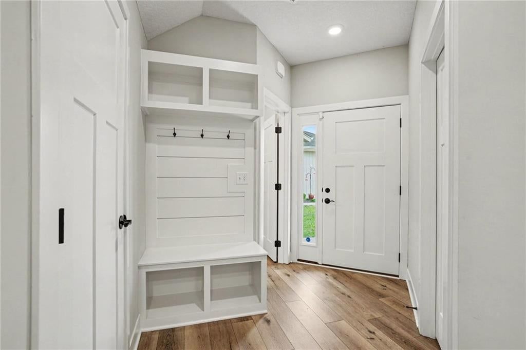 206 Walker Street — photo 18