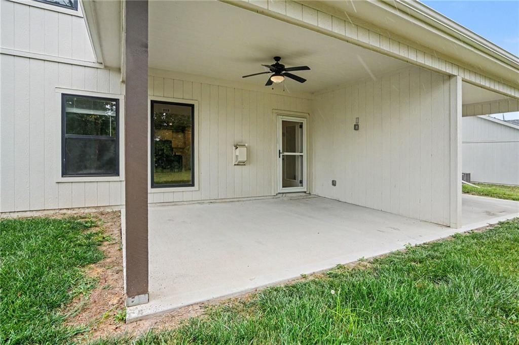 206 Walker Street — photo 23