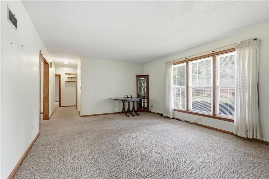3608 Hedges Avenue — photo 3