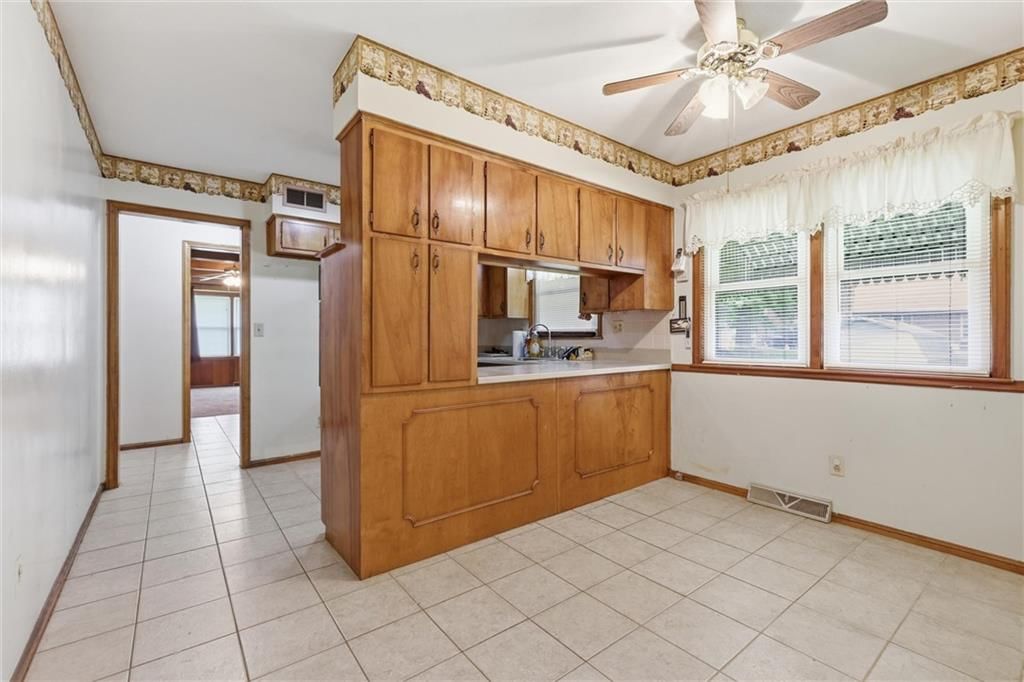 3608 Hedges Avenue — photo 9