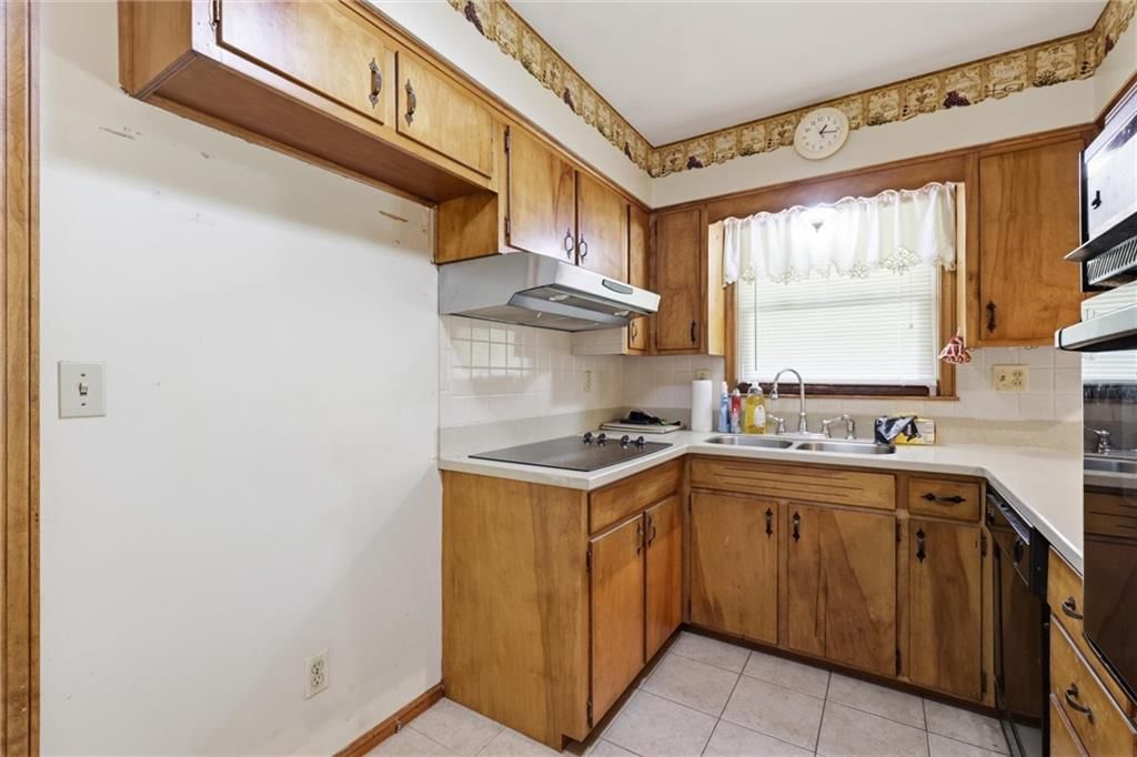 3608 Hedges Avenue — photo 10