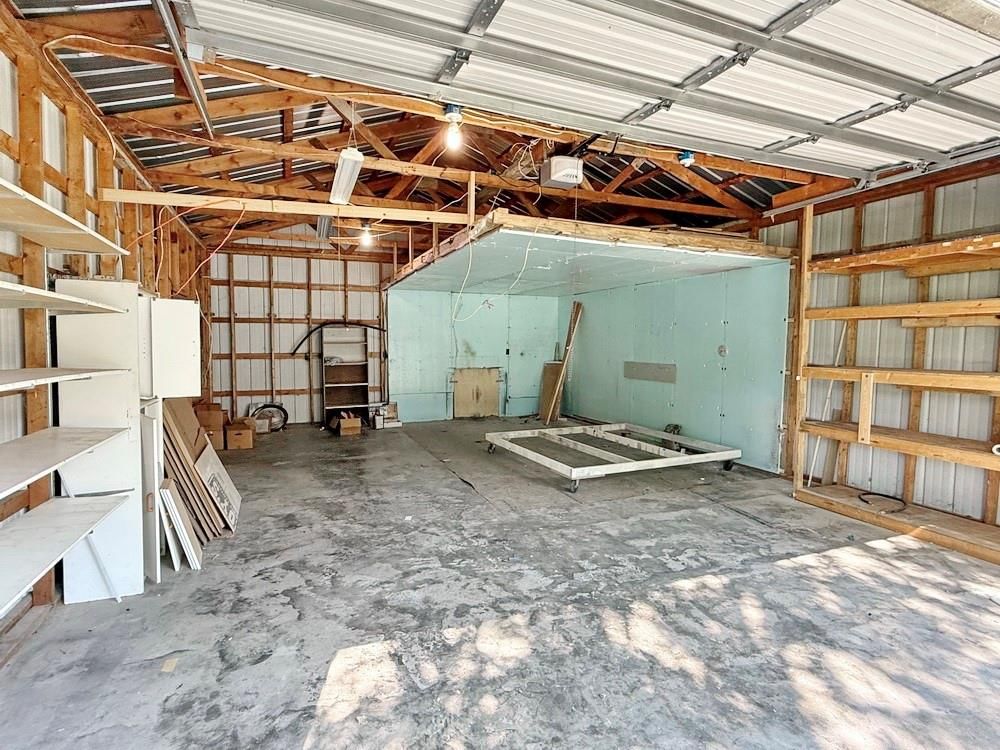 111 E Poplar Street — photo 5