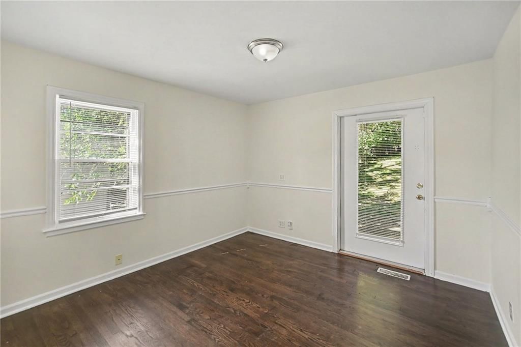 5816 Oxford Avenue — photo 7