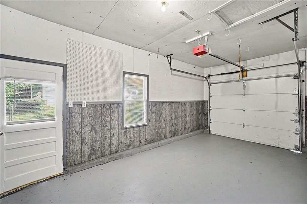 5816 Oxford Avenue — photo 10