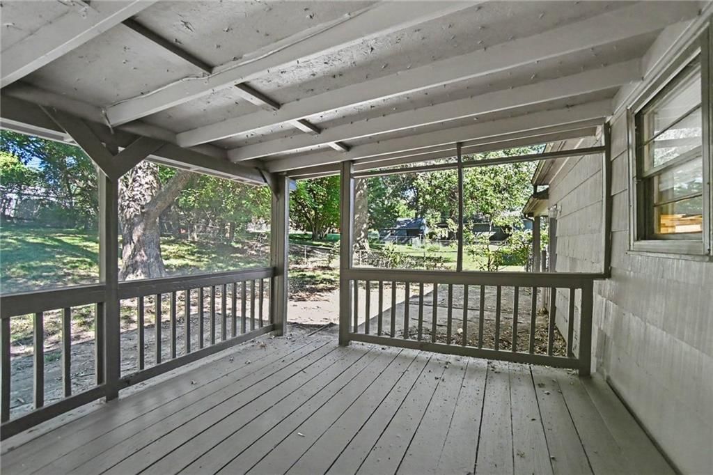 5816 Oxford Avenue — photo 13