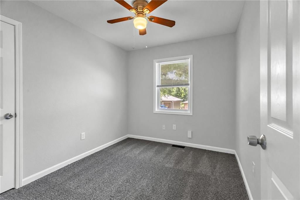 4807 N Wallace Avenue — photo 16
