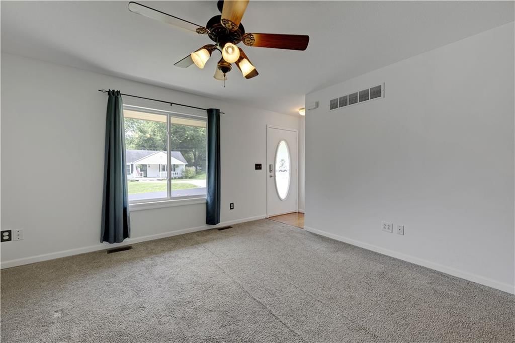 312 Walnut Street — photo 8