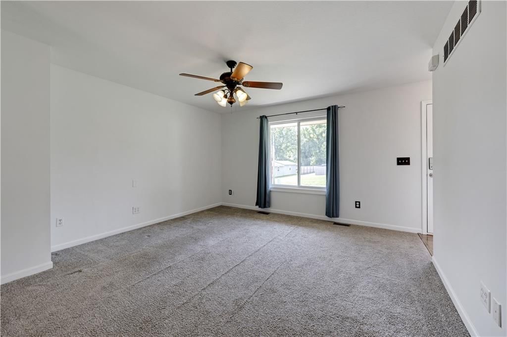 312 Walnut Street — photo 9