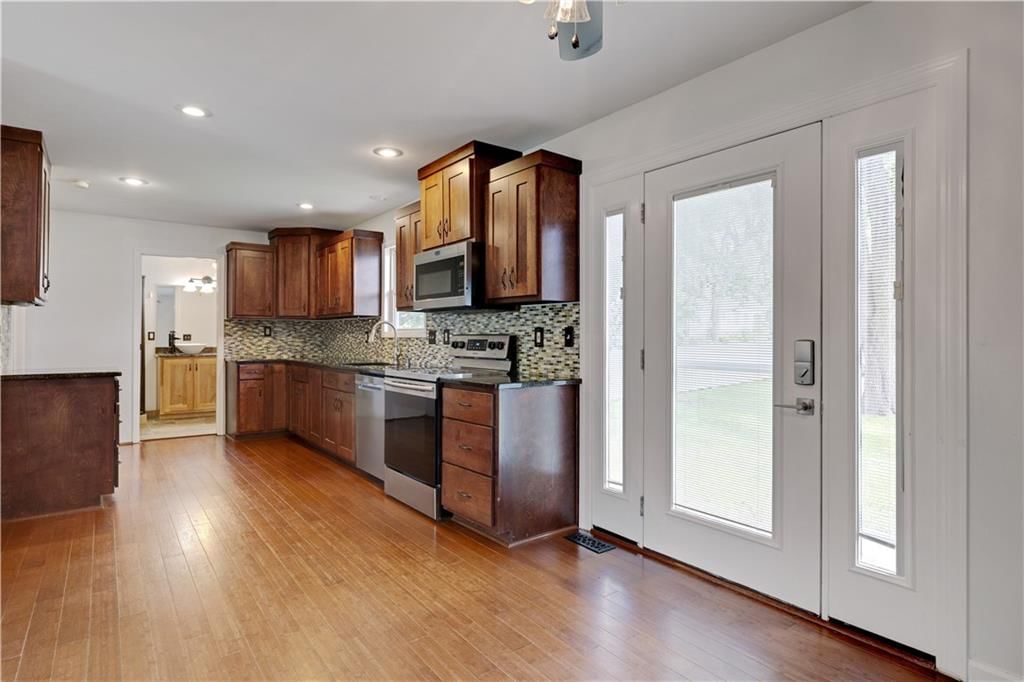 312 Walnut Street — photo 14