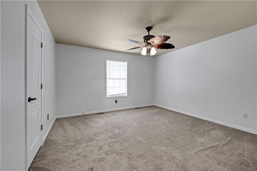 312 Walnut Street — photo 17