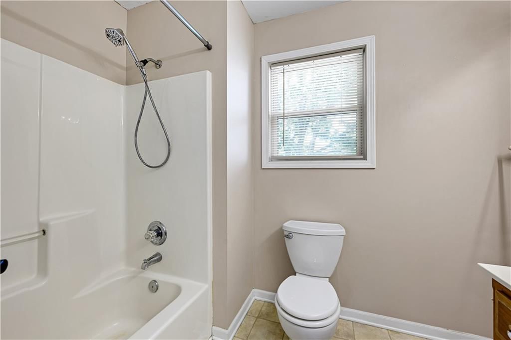 312 Walnut Street — photo 24