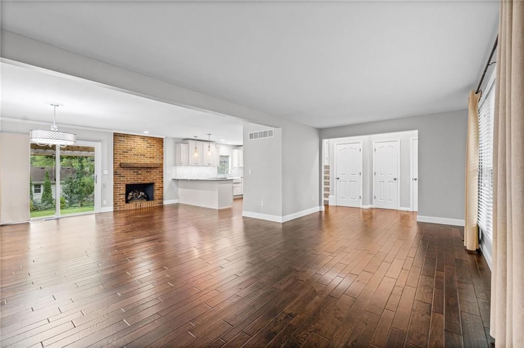 9439 Connell Drive — photo 5
