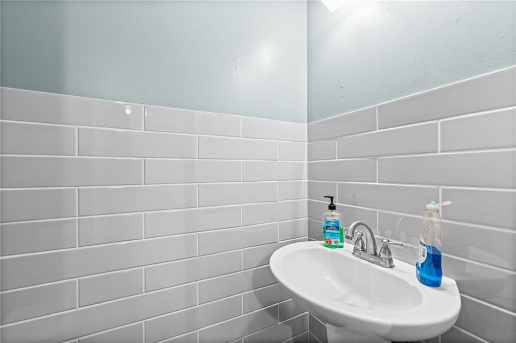 9439 Connell Drive — photo 30