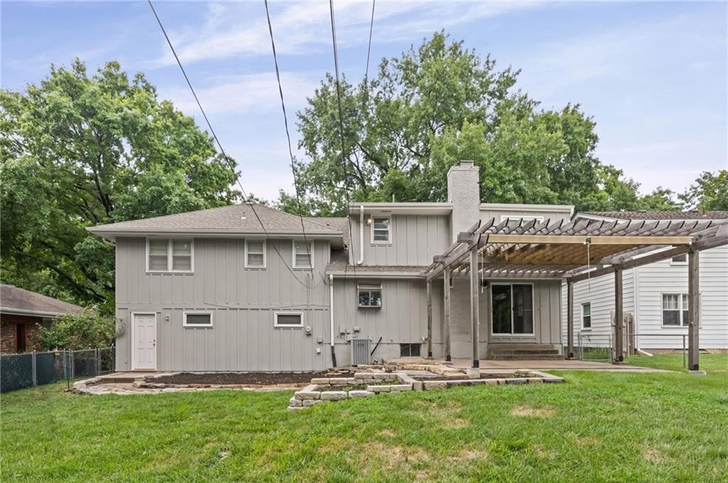 9439 Connell Drive — photo 37