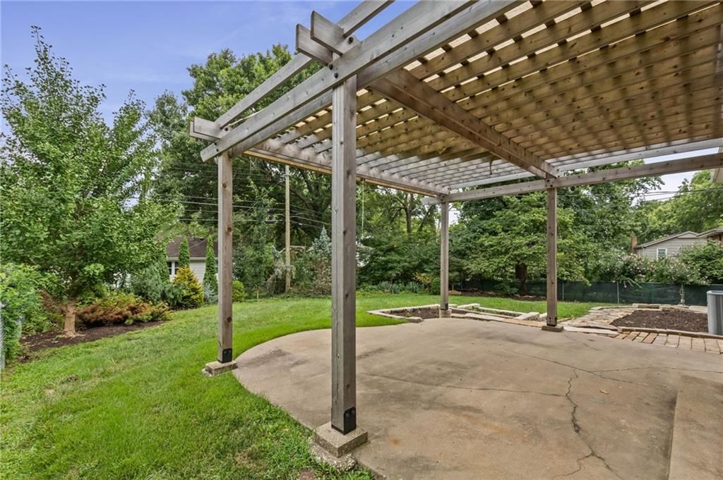 9439 Connell Drive — photo 39