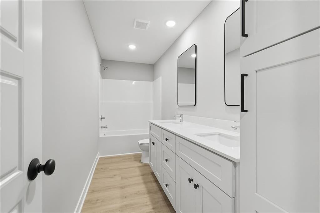 4715 Brentwood Avenue — photo 26