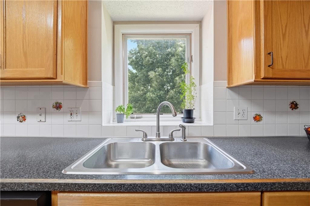 8006 W 122nd Terrace — photo 21