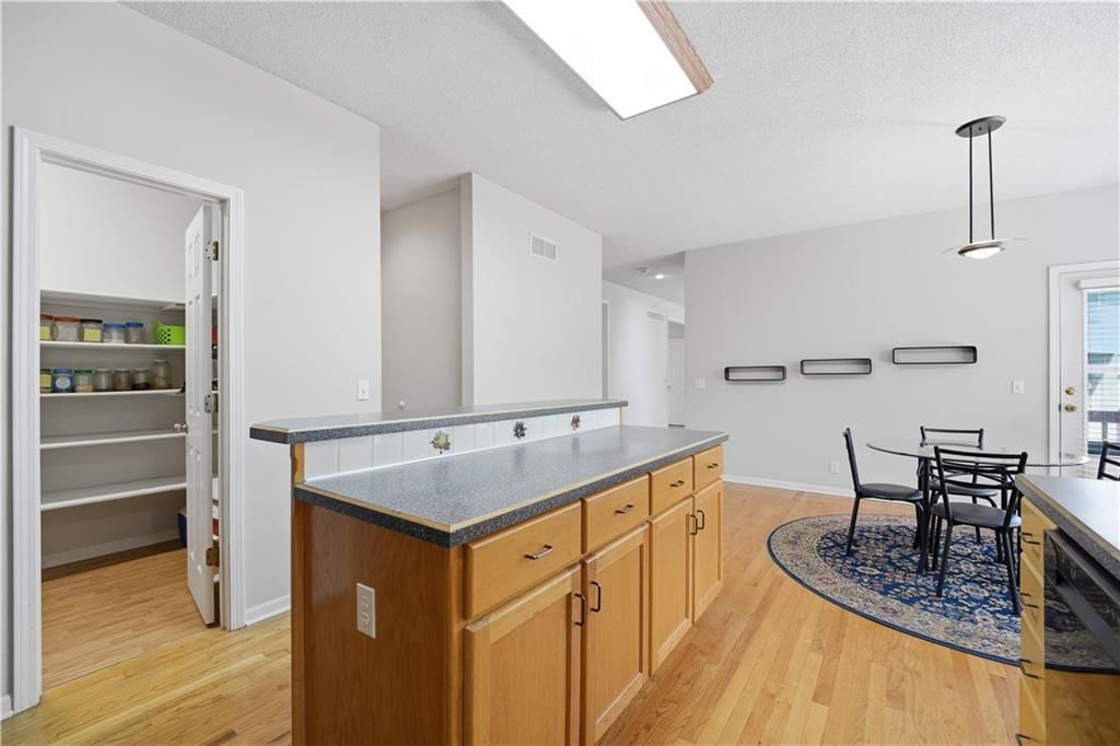 8006 W 122nd Terrace — photo 22