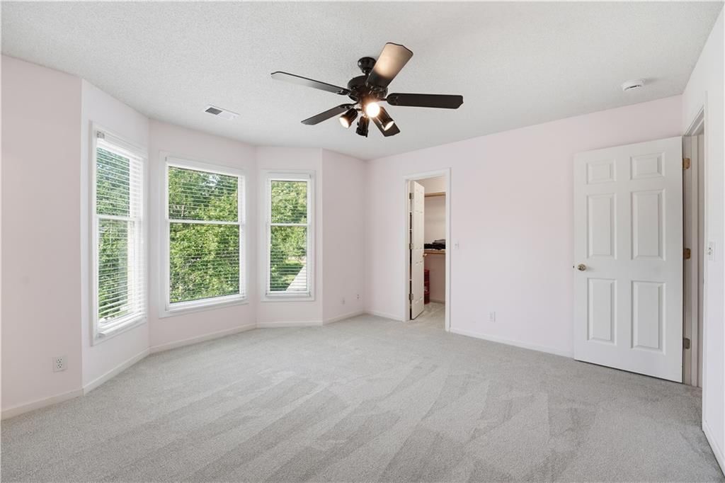 8006 W 122nd Terrace — photo 38