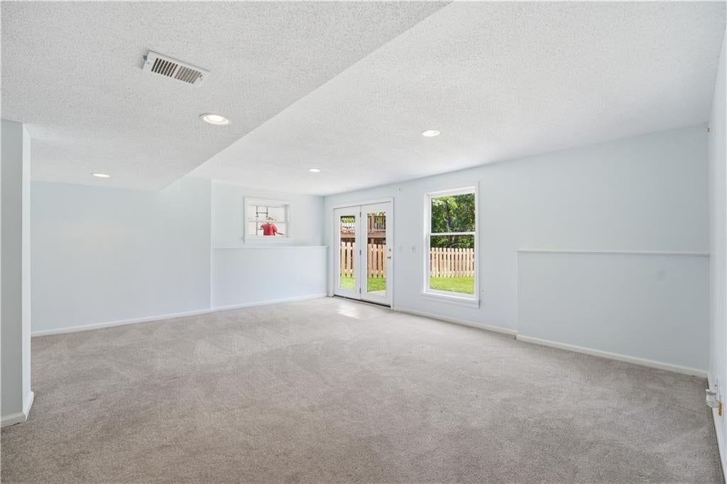 8006 W 122nd Terrace — photo 46
