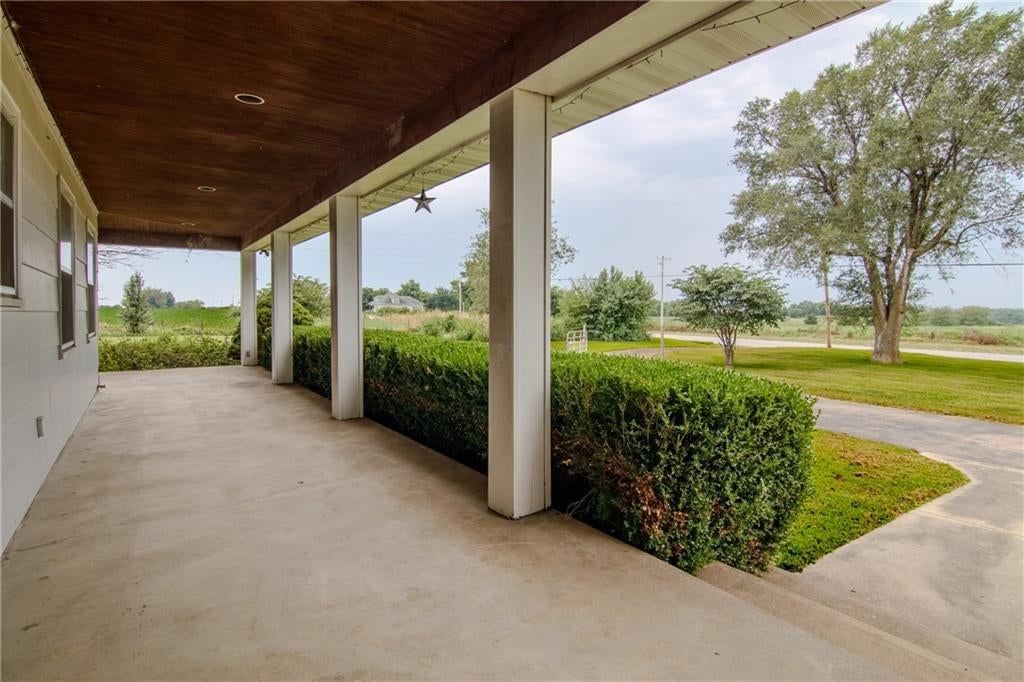8132 N Highway 13 Highway — photo 5