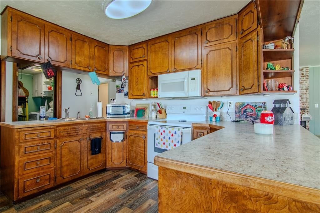 8132 N Highway 13 Highway — photo 18