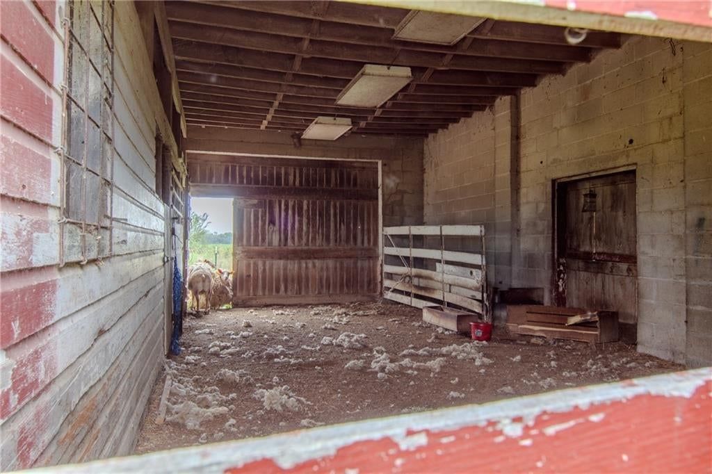 8132 N Highway 13 Highway — photo 35
