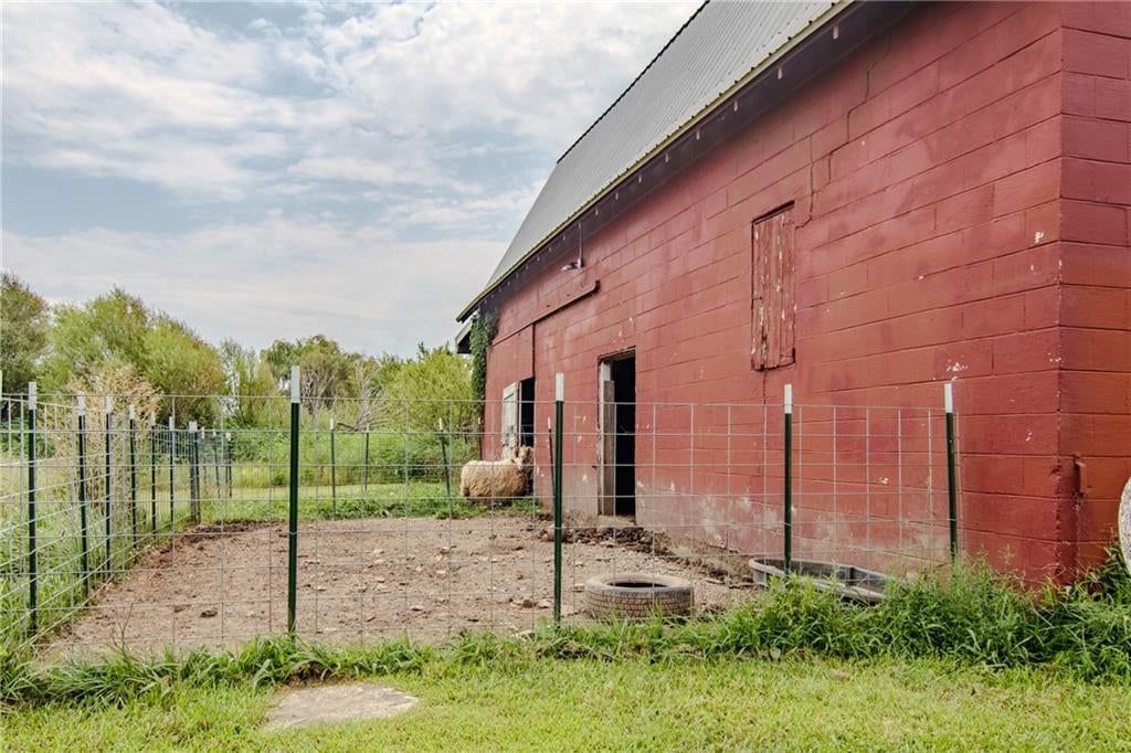 8132 N Highway 13 Highway — photo 37