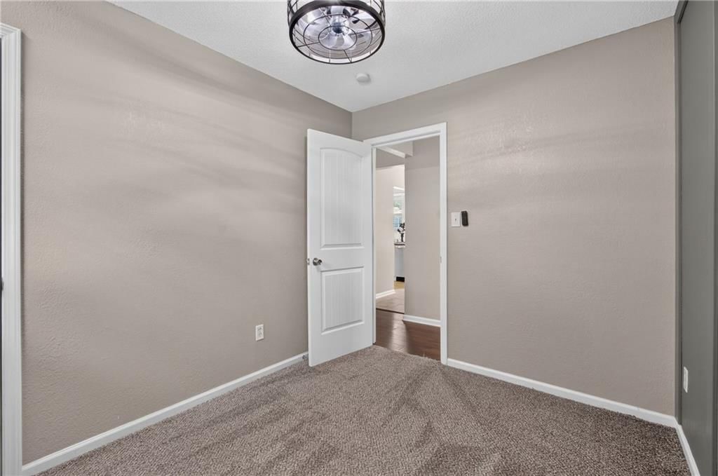 1216 NW Somerset Court — photo 18