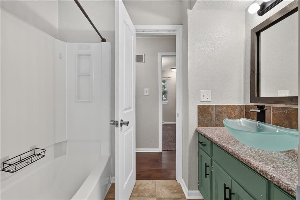 1216 NW Somerset Court — photo 28