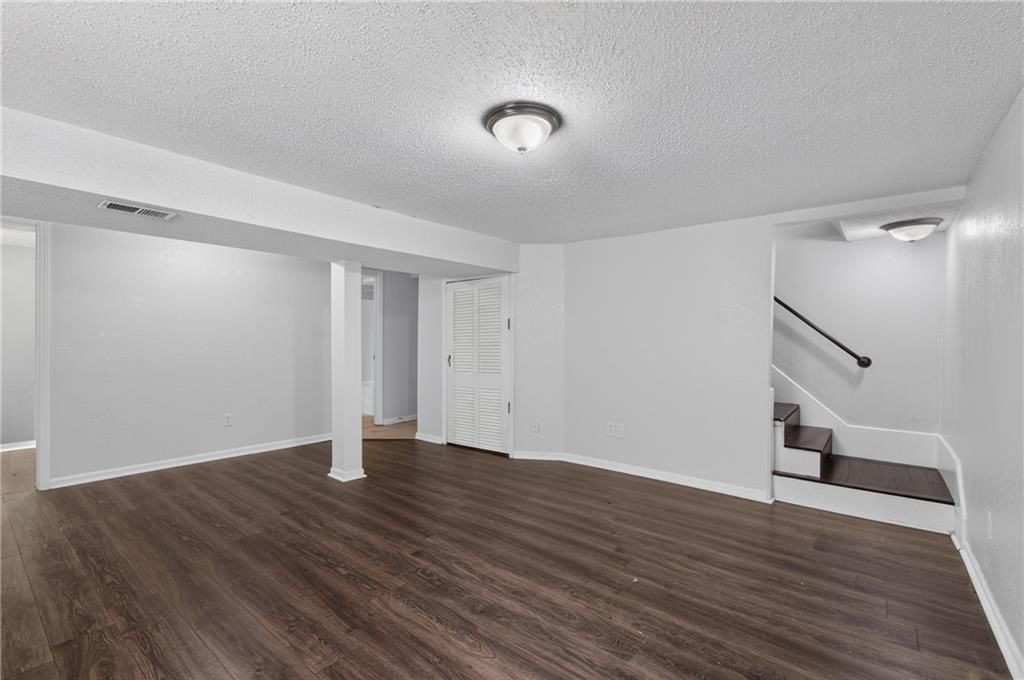 1216 NW Somerset Court — photo 30